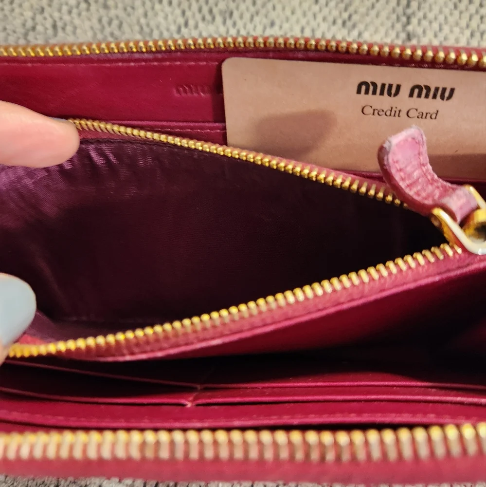 Miu Miu Croc Embossed St. Coco Lux Zip Wallet - Picture 8 of 14